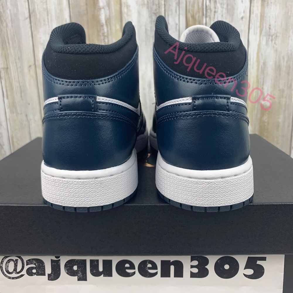 Air Jordan 1 Mid Armory Navy GS - Picture 5 of 6